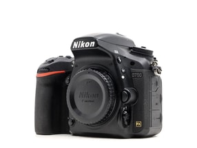 Nikon D750
