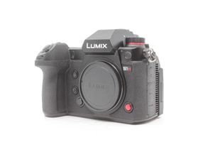 Panasonic Lumix DC-S1H