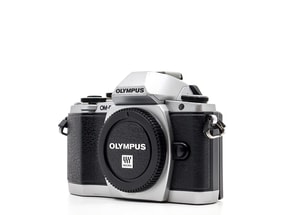 Olympus OM-D E-M10