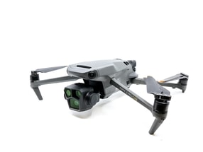 DJI Mavic 3 Pro Cine Premium Combo