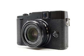 Fujifilm X10