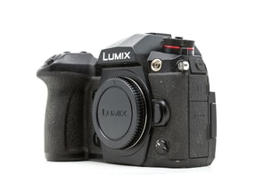 Panasonic Lumix DC-G9