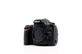 Nikon D90