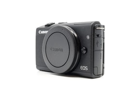 Canon EOS M200
