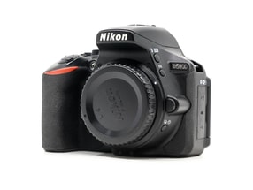 Nikon D5600
