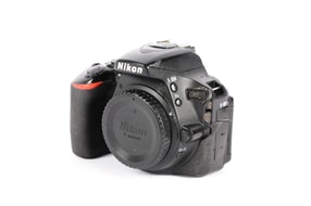 Nikon D5600