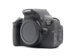 Canon EOS 700D