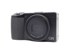 Ricoh GR III