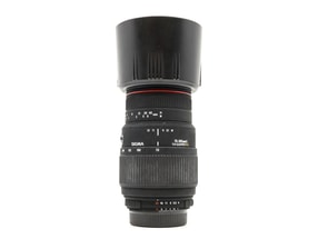 Sigma 70-300mm f/4-5.6 D APO DG Macro - Nikon Fit