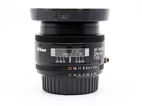 Nikon AF Nikkor 24mm f/2.8