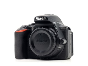 Nikon D5600