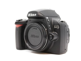Nikon D40