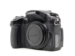 Panasonic Lumix DMC-GH4