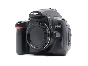 Nikon D5000