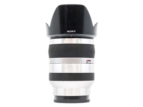 Sony E 18-200mm f/3.5-6.3 OSS