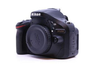 Nikon D5200