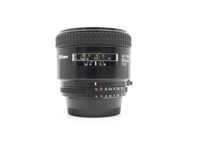 Nikon AF Nikkor 85mm f/1.8