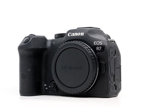 Canon EOS R7