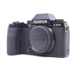 Fujifilm X-S10