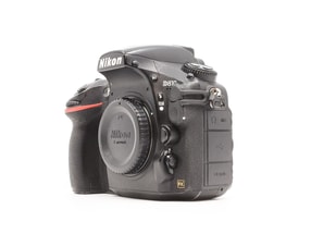 Nikon D810