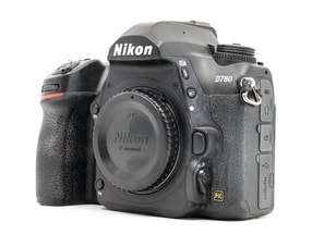 Nikon D780