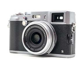 Fujifilm X100s