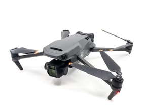 DJI Mavic 3 Cine Premium Combo