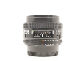 Nikon AF Nikkor 24mm f/2.8