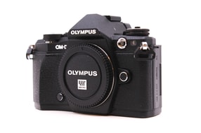 Olympus OM-D E-M5 Mark II
