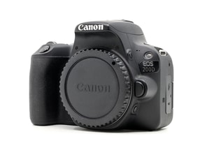 Canon EOS 200D