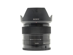 Sony E 35mm f/1.8 OSS