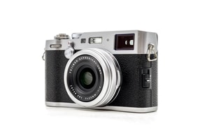 Fujifilm X100F