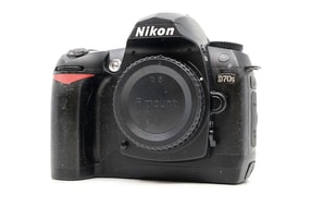 Nikon D70s