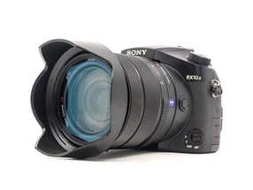 Sony Cybershot RX10 Mark III