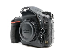 Nikon D750