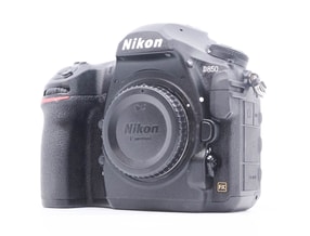 Nikon D850