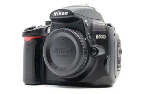 Nikon D5000