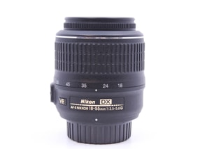 Nikon AF-S DX Nikkor 18-55mm f/3.5-5.6G VR