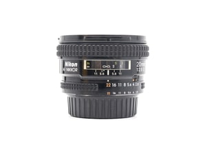 Nikon AF Nikkor 20mm f/2.8D