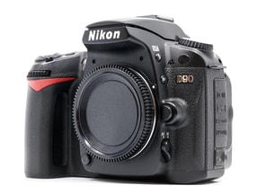 Nikon D90