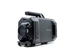 Blackmagic Design URSA 4K V1 - Attacco Canon EF