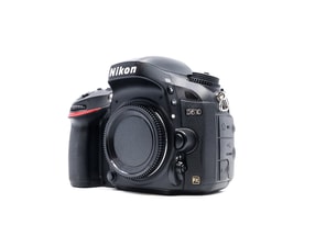Nikon D610
