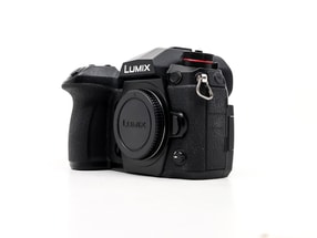 Panasonic Lumix DC-G9