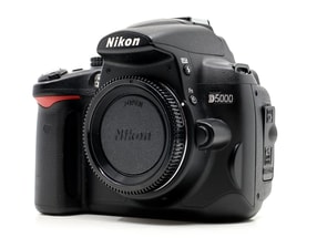 Nikon D5000