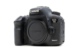 Canon EOS 7D Mark II