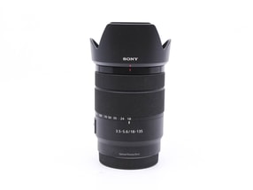 Sony E 18-135mm f/3.5-5.6 OSS