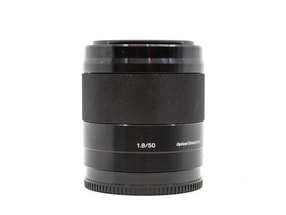 Sony E 50mm f/1.8 OSS