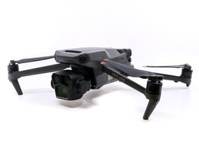 DJI Mavic 3 Pro Fly More Combo