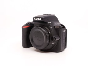 Nikon D5600