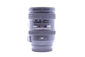 Nikon AF-S DX Nikkor 18-200mm f/3.5-5.6G IF-ED VR II